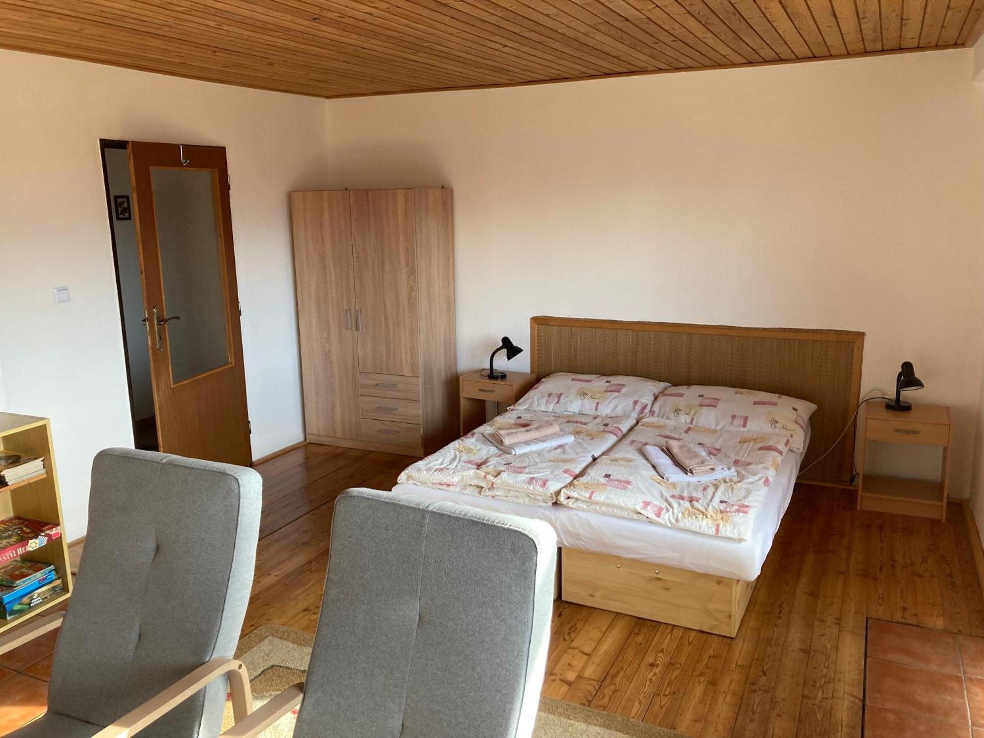 Privat Horicka Apartment ลิฟตอฟสกีมิคูลาช ภายนอก รูปภาพ