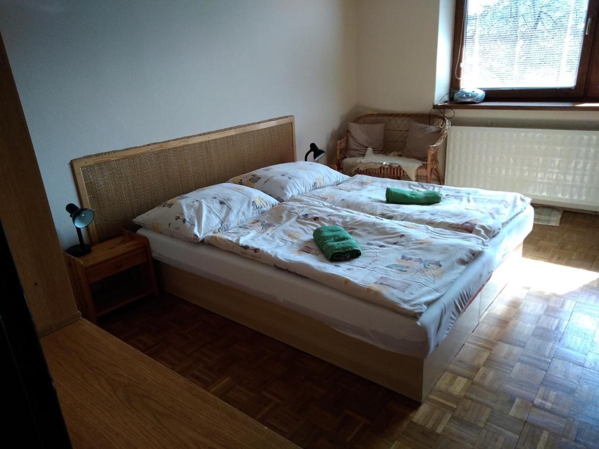 Privat Horicka Apartment ลิฟตอฟสกีมิคูลาช ภายนอก รูปภาพ